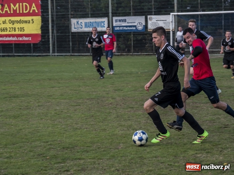 Zdjęcie w galerii na portalu naszraciborz.pl: Markowice kontra Bełsznica. Wszystko rozegrało się w drugiej połowie wiadomości z regionu