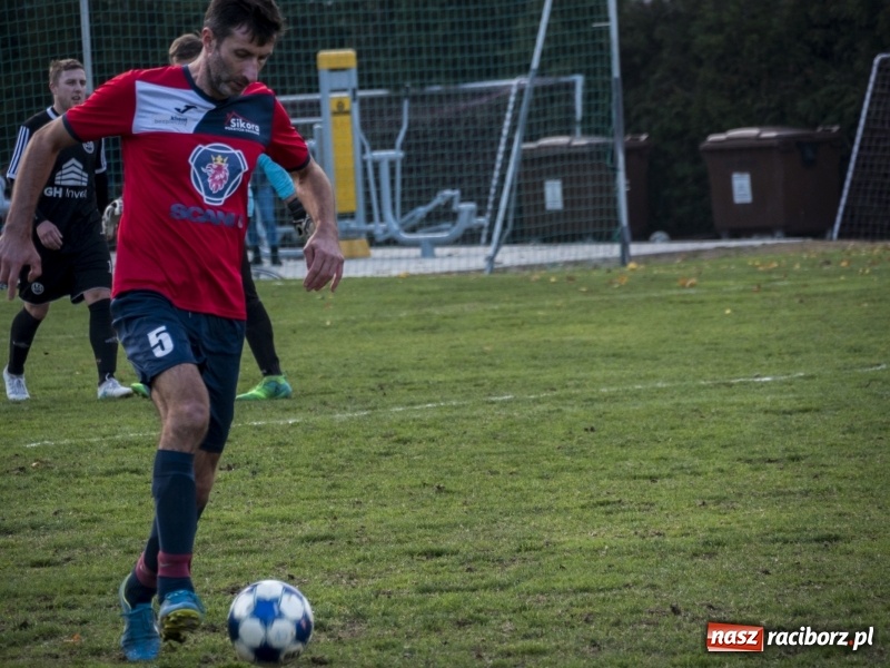 Zdjęcie w galerii na portalu naszraciborz.pl: Markowice kontra Bełsznica. Wszystko rozegrało się w drugiej połowie wiadomości z regionu