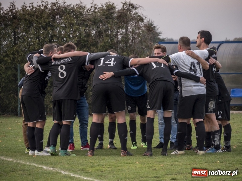 Zdjęcie w galerii na portalu naszraciborz.pl: Markowice kontra Bełsznica. Wszystko rozegrało się w drugiej połowie wiadomości z regionu