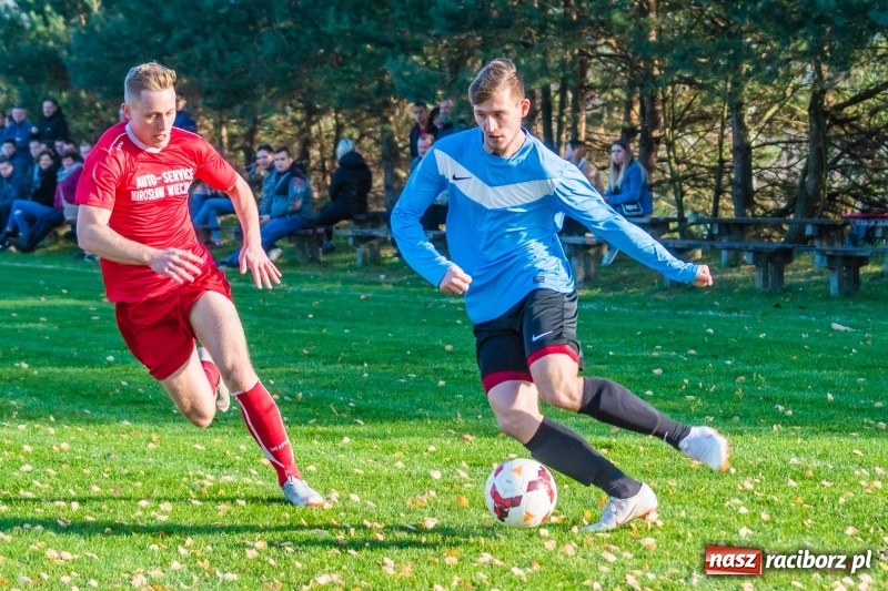 Zdjęcie w galerii na portalu naszraciborz.pl: A klasa. Pawłów spłonął w kobylskim Płomieniu wiadomości z regionu