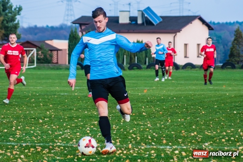 Zdjęcie w galerii na portalu naszraciborz.pl: A klasa. Pawłów spłonął w kobylskim Płomieniu wiadomości z regionu