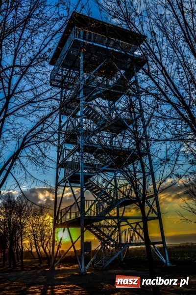 Zdjęcie w galerii na portalu naszraciborz.pl: Zobaczcie, co przy dobrej pogodzie widać z pietrowickiej wieży wiadomości z regionu