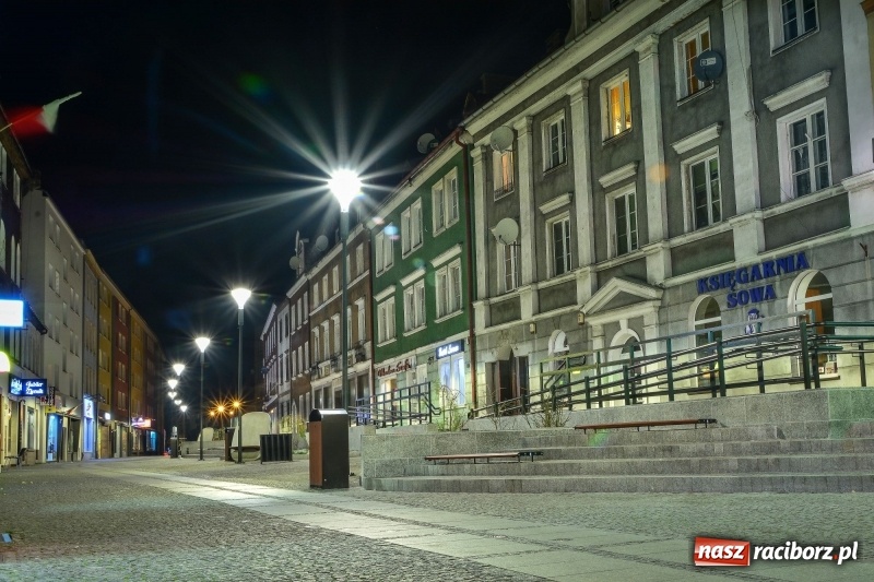 Zdjęcie w galerii na portalu naszraciborz.pl: Długa by night. Jak wam się podoba raciborska starówka nocą? Zobaczcie, co można znaleźć w kilku miejscach! wiadomości z regionu
