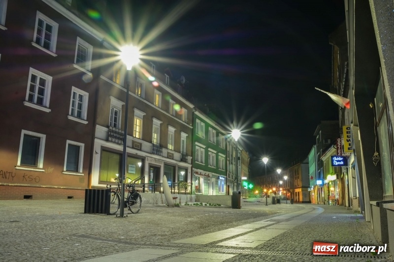 Zdjęcie w galerii na portalu naszraciborz.pl: Długa by night. Jak wam się podoba raciborska starówka nocą? Zobaczcie, co można znaleźć w kilku miejscach! wiadomości z regionu