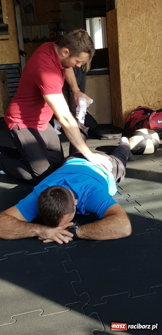 Zdjęcie w galerii na portalu naszraciborz.pl: Dorian Łomża szkolił trenerów raciborskiego ZSOMS wiadomości z regionu