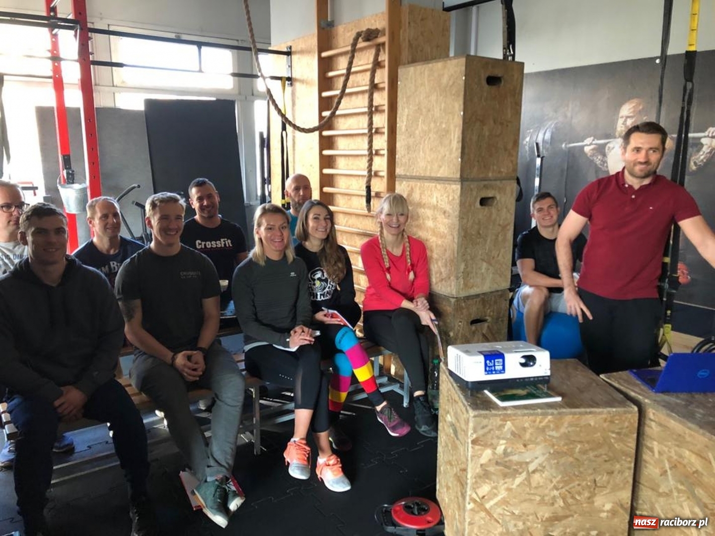 Zdjęcie w galerii na portalu naszraciborz.pl: Dorian Łomża szkolił trenerów raciborskiego ZSOMS wiadomości z regionu