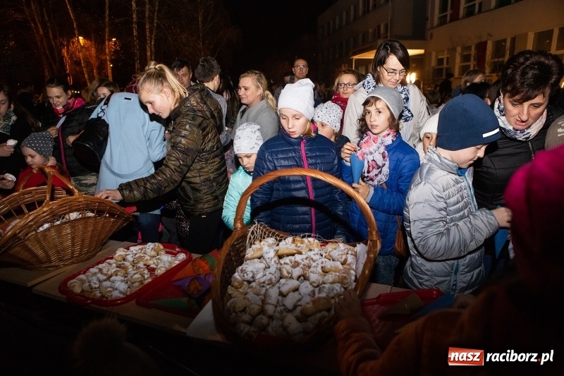 Zdjęcie w galerii na portalu naszraciborz.pl: Święty Marcin dotarł na Ostróg wiadomości z regionu