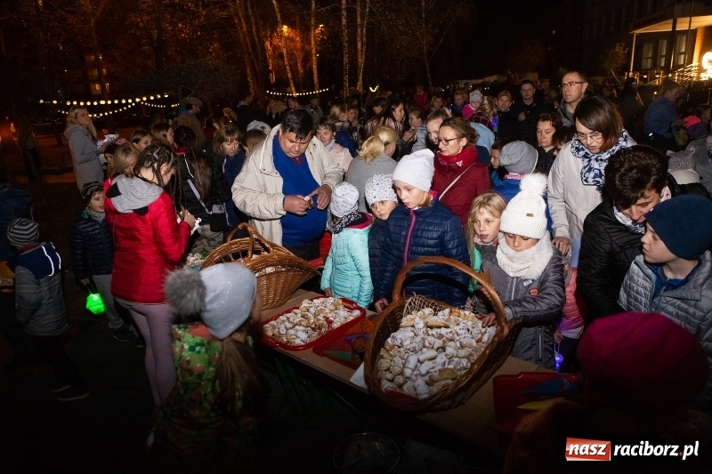 Zdjęcie w galerii na portalu naszraciborz.pl: Święty Marcin dotarł na Ostróg wiadomości z regionu