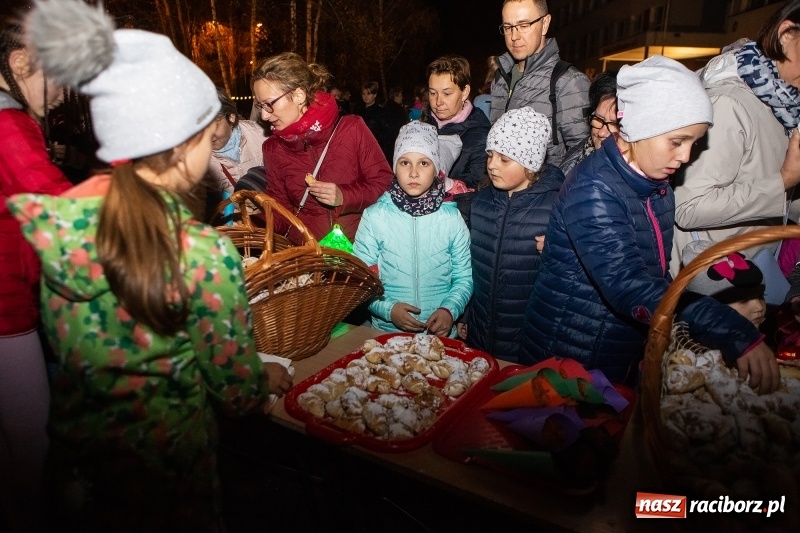 Zdjęcie w galerii na portalu naszraciborz.pl: Święty Marcin dotarł na Ostróg wiadomości z regionu