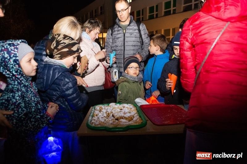 Zdjęcie w galerii na portalu naszraciborz.pl: Święty Marcin dotarł na Ostróg wiadomości z regionu