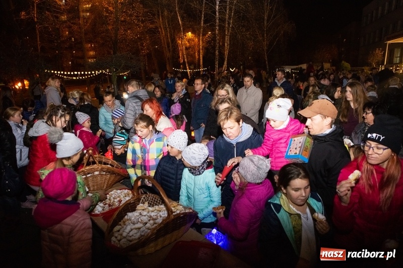 Zdjęcie w galerii na portalu naszraciborz.pl: Święty Marcin dotarł na Ostróg wiadomości z regionu