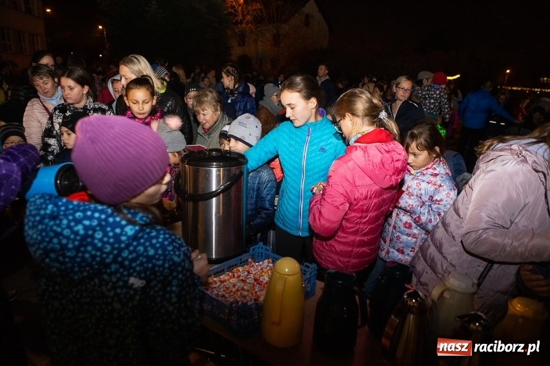Zdjęcie w galerii na portalu naszraciborz.pl: Święty Marcin dotarł na Ostróg wiadomości z regionu