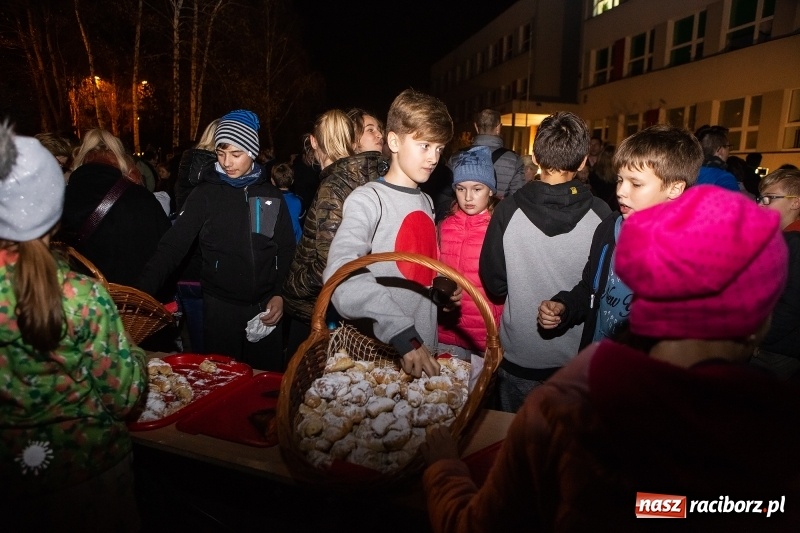 Zdjęcie w galerii na portalu naszraciborz.pl: Święty Marcin dotarł na Ostróg wiadomości z regionu