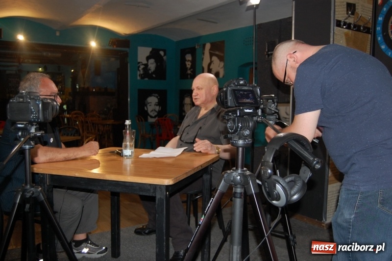 Zdjęcie w galerii na portalu naszraciborz.pl: Winiarnia Przyszkowskiego - pełnometrażowy film dokumentalny Adriana Szczypińskiego i Wojciecha Mitręgi już on-line wiadomości z regionu