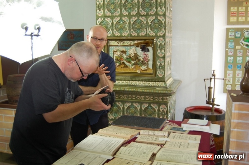 Zdjęcie w galerii na portalu naszraciborz.pl: Winiarnia Przyszkowskiego - pełnometrażowy film dokumentalny Adriana Szczypińskiego i Wojciecha Mitręgi już on-line wiadomości z regionu