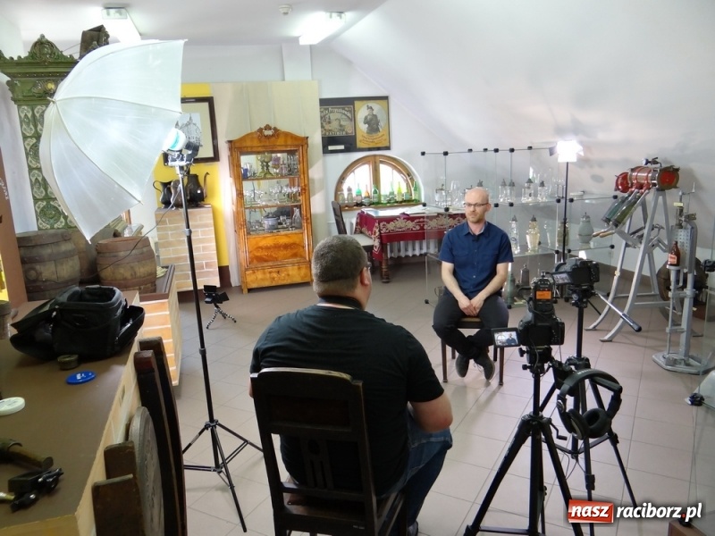 Zdjęcie w galerii na portalu naszraciborz.pl: Winiarnia Przyszkowskiego - pełnometrażowy film dokumentalny Adriana Szczypińskiego i Wojciecha Mitręgi już on-line wiadomości z regionu