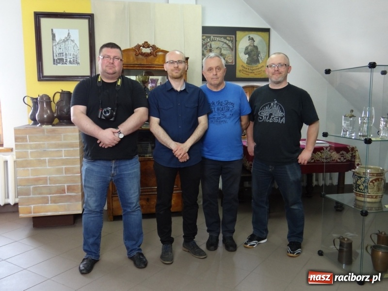 Zdjęcie w galerii na portalu naszraciborz.pl: Winiarnia Przyszkowskiego - pełnometrażowy film dokumentalny Adriana Szczypińskiego i Wojciecha Mitręgi już on-line wiadomości z regionu