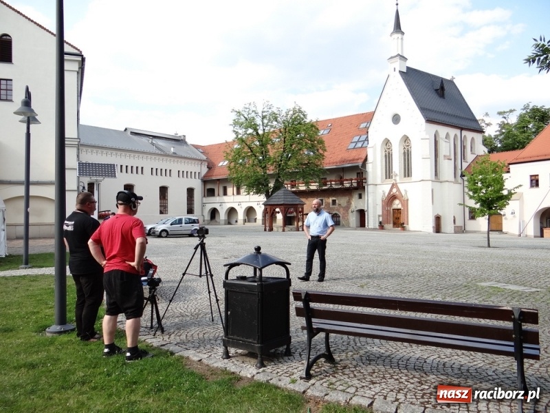 Zdjęcie w galerii na portalu naszraciborz.pl: Winiarnia Przyszkowskiego - pełnometrażowy film dokumentalny Adriana Szczypińskiego i Wojciecha Mitręgi już on-line wiadomości z regionu