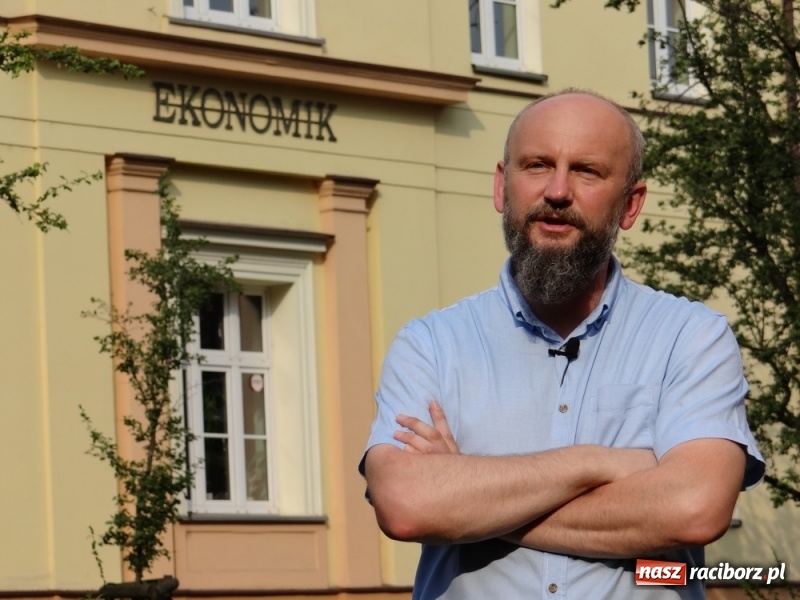 Zdjęcie w galerii na portalu naszraciborz.pl: Winiarnia Przyszkowskiego - pełnometrażowy film dokumentalny Adriana Szczypińskiego i Wojciecha Mitręgi już on-line wiadomości z regionu