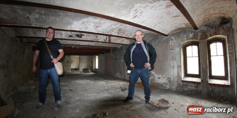 Zdjęcie w galerii na portalu naszraciborz.pl: Winiarnia Przyszkowskiego - pełnometrażowy film dokumentalny Adriana Szczypińskiego i Wojciecha Mitręgi już on-line wiadomości z regionu