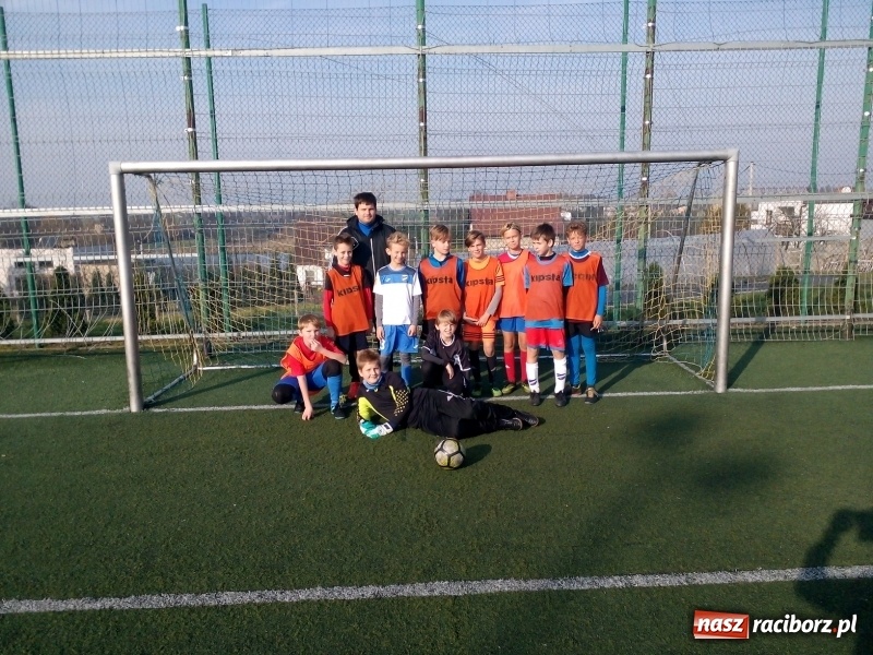 Zdjęcie w galerii na portalu naszraciborz.pl: Raciborska SP 15 najlepsza w finale powiatowym o Puchar Tymbarku wiadomości z regionu