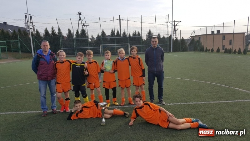 Zdjęcie w galerii na portalu naszraciborz.pl: Raciborska SP 15 najlepsza w finale powiatowym o Puchar Tymbarku wiadomości z regionu