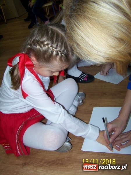 Zdjęcie w galerii na portalu naszraciborz.pl: Jesiennie i patriotycznie w Przedszkolu nr 16 wiadomości z regionu