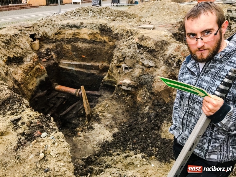 Zdjęcie w galerii na portalu naszraciborz.pl: Ulica Długa odkrywa swoje tajemnice  wiadomości z regionu