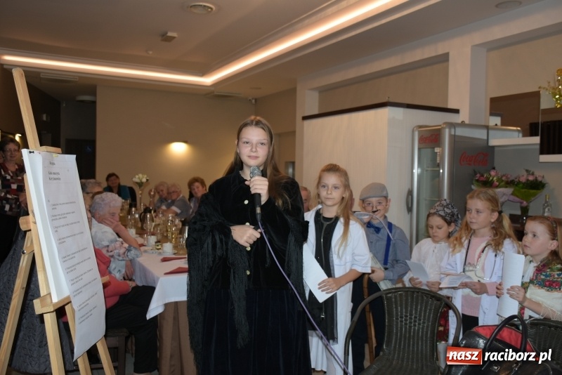 Zdjęcie w galerii na portalu naszraciborz.pl: W Krzyżanowicach świętowano Dzień Seniora wiadomości z regionu