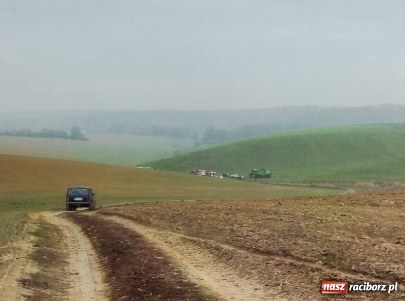 Zdjęcie w galerii na portalu naszraciborz.pl: Tragedia w Modzurowie. Nie żyje 55-letni robotnik rolny wiadomości z regionu