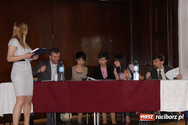 Zdjęcie w galerii na portalu naszraciborz.pl: Solenizant wygrał konkurs z WOS-u wiadomości z regionu