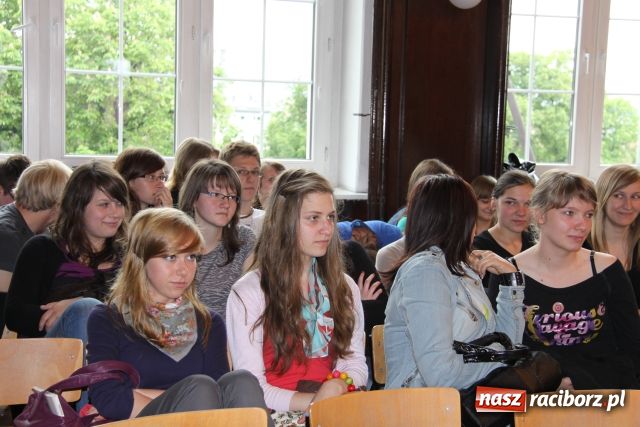 Zdjęcie w galerii na portalu naszraciborz.pl: Solenizant wygrał konkurs z WOS-u wiadomości z regionu