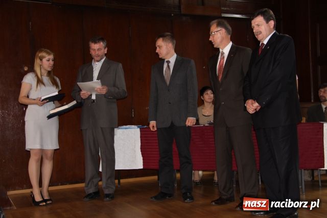 Zdjęcie w galerii na portalu naszraciborz.pl: Solenizant wygrał konkurs z WOS-u wiadomości z regionu