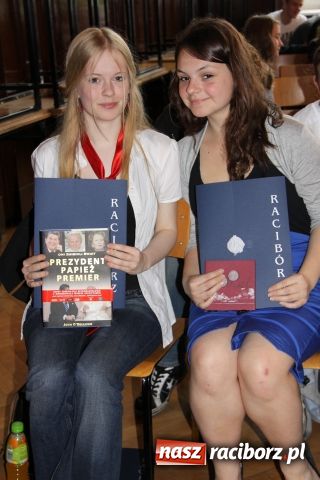 Zdjęcie w galerii na portalu naszraciborz.pl: Solenizant wygrał konkurs z WOS-u wiadomości z regionu