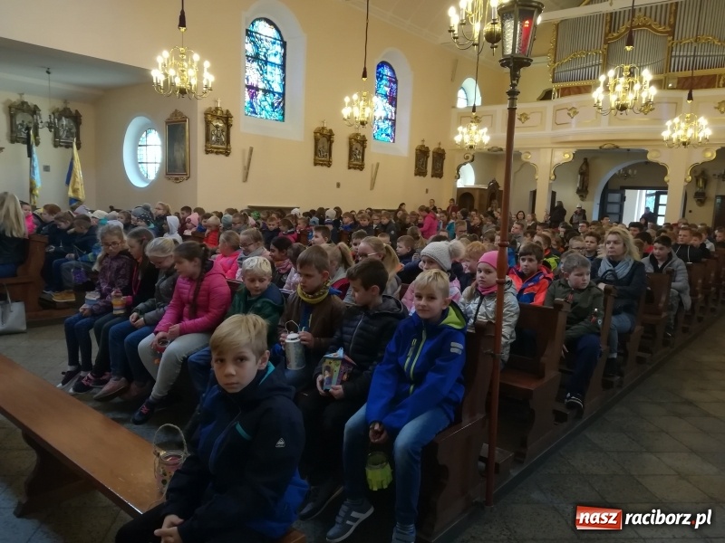 Zdjęcie w galerii na portalu naszraciborz.pl: Dzień Świętego Marcina w Szkole Podstawowej w Nędzy wiadomości z regionu