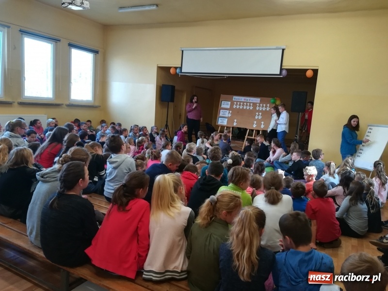 Zdjęcie w galerii na portalu naszraciborz.pl: Dzień Świętego Marcina w Szkole Podstawowej w Nędzy wiadomości z regionu