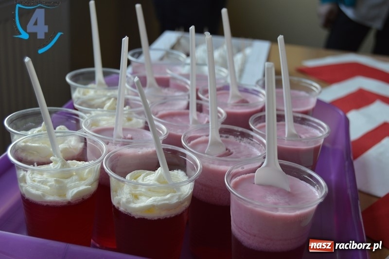 Zdjęcie w galerii na portalu naszraciborz.pl: Czwórka razem dla Niepodległej wiadomości z regionu