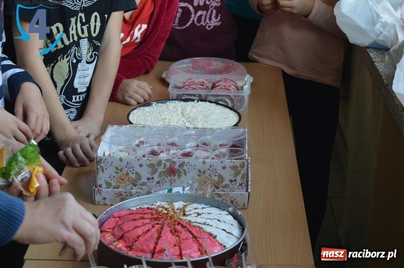 Zdjęcie w galerii na portalu naszraciborz.pl: Czwórka razem dla Niepodległej wiadomości z regionu