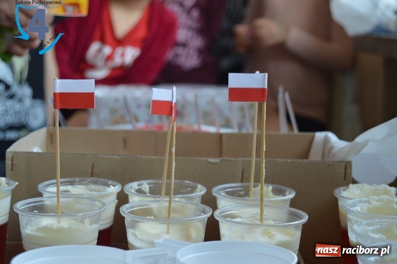 Zdjęcie w galerii na portalu naszraciborz.pl: Czwórka razem dla Niepodległej wiadomości z regionu