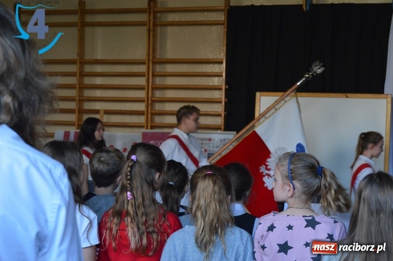 Zdjęcie w galerii na portalu naszraciborz.pl: Czwórka razem dla Niepodległej wiadomości z regionu