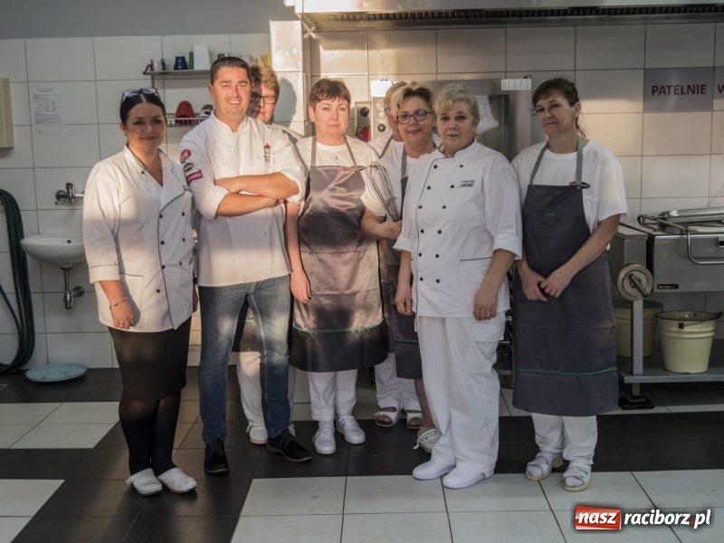 Zdjęcie w galerii na portalu naszraciborz.pl: Gdzie kucharek sześć... Tam smacznie i zdrowo! wiadomości z regionu