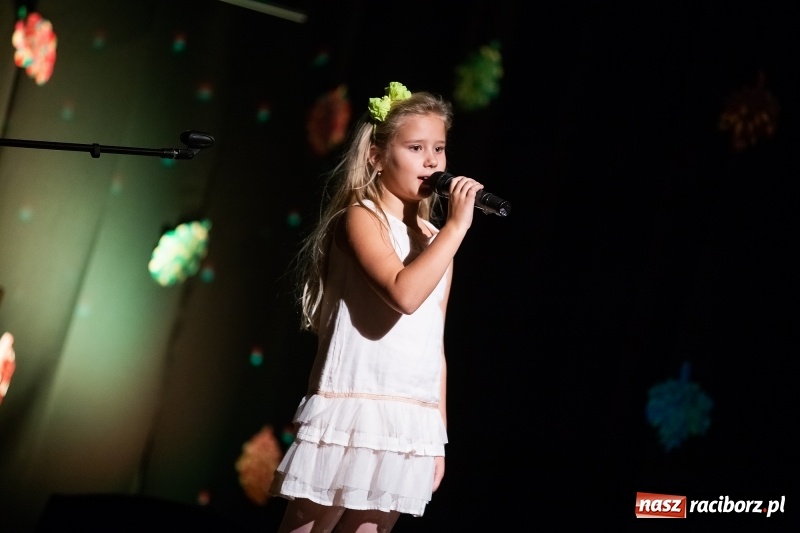 Zdjęcie w galerii na portalu naszraciborz.pl: Na jesienną nutę w Młodzieżowym Domu Kultury wiadomości z regionu