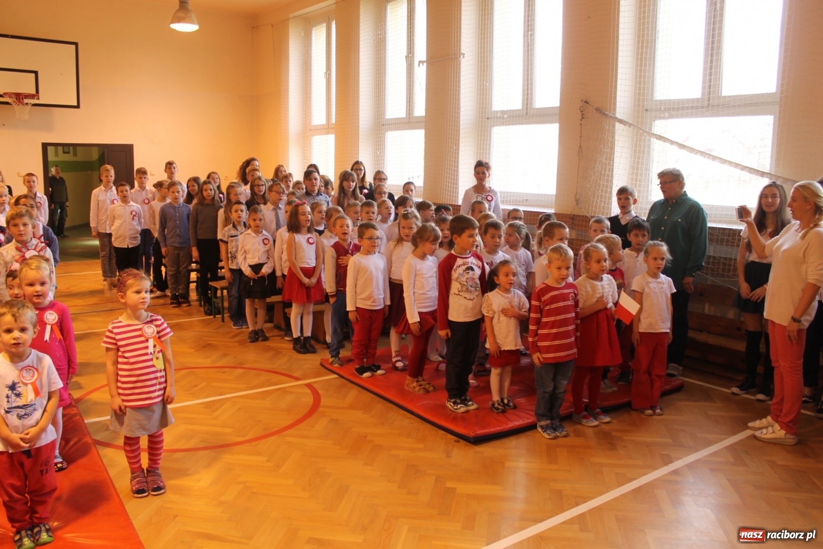 Zdjęcie w galerii na portalu naszraciborz.pl: Święto Niepodległości i dzień świętego Marcina w ZSP 3 na Płoni wiadomości z regionu