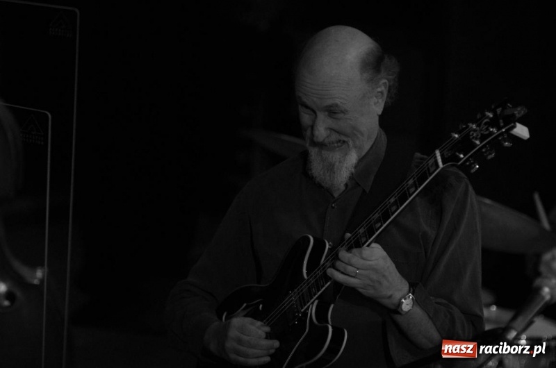 Zdjęcie w galerii na portalu naszraciborz.pl: Festiwal PalmJazz wystartował. John Scofield zagrał w RCK wiadomości z regionu