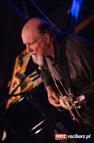 Zdjęcie w galerii na portalu naszraciborz.pl: Festiwal PalmJazz wystartował. John Scofield zagrał w RCK wiadomości z regionu