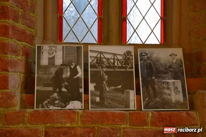 Zdjęcie w galerii na portalu naszraciborz.pl: Służby mundurowe uczciły setną rocznicę odzyskania przez Polskę niepodległości wiadomości z regionu