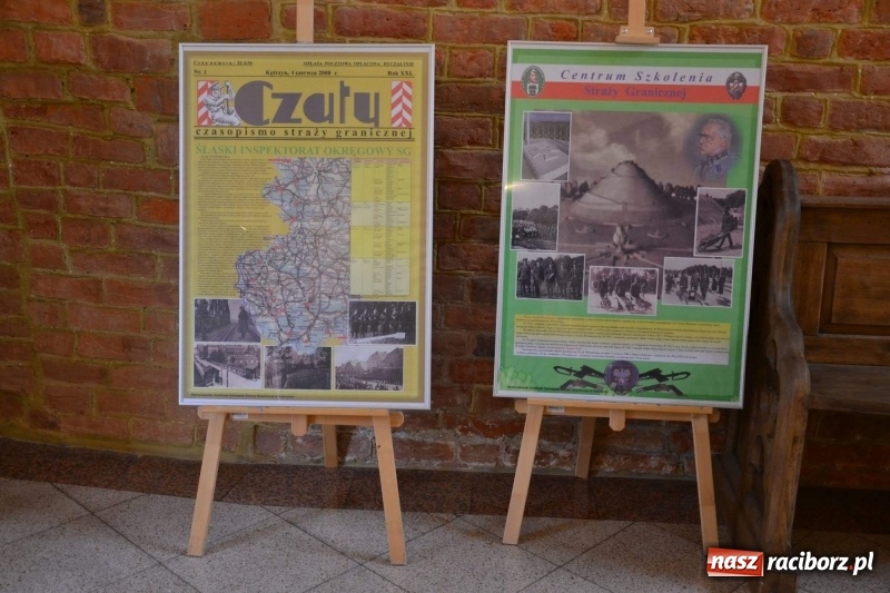 Zdjęcie w galerii na portalu naszraciborz.pl: Służby mundurowe uczciły setną rocznicę odzyskania przez Polskę niepodległości wiadomości z regionu