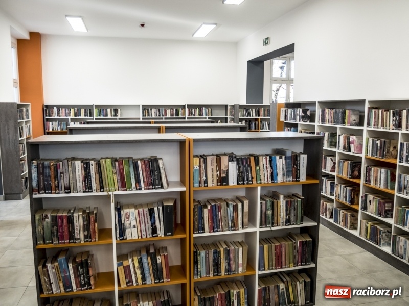 Zdjęcie w galerii na portalu naszraciborz.pl: Raciborska biblioteka wznawia działalność po remoncie. Przygotowano wiele atrakcji wiadomości z regionu