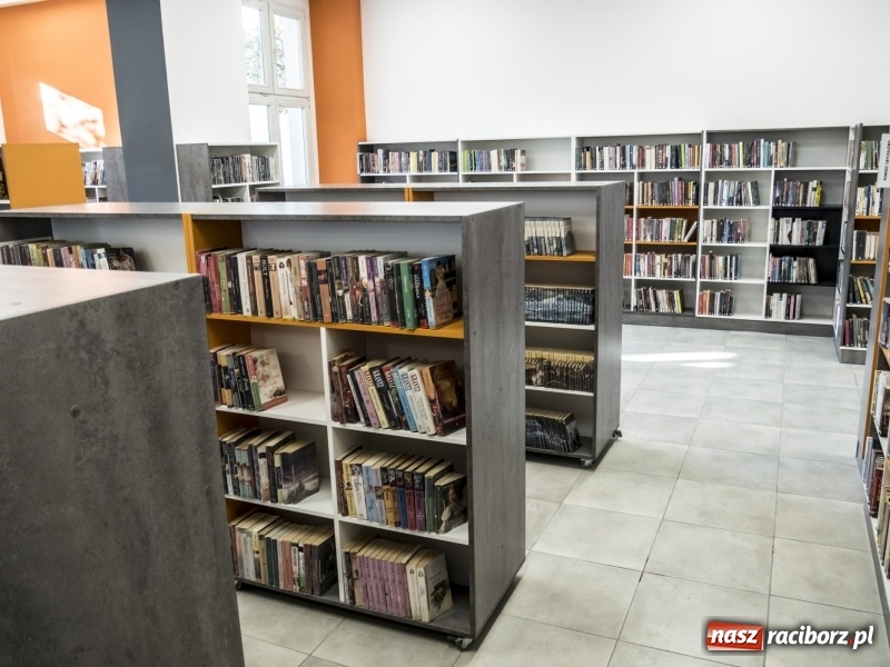 Zdjęcie w galerii na portalu naszraciborz.pl: Raciborska biblioteka wznawia działalność po remoncie. Przygotowano wiele atrakcji wiadomości z regionu
