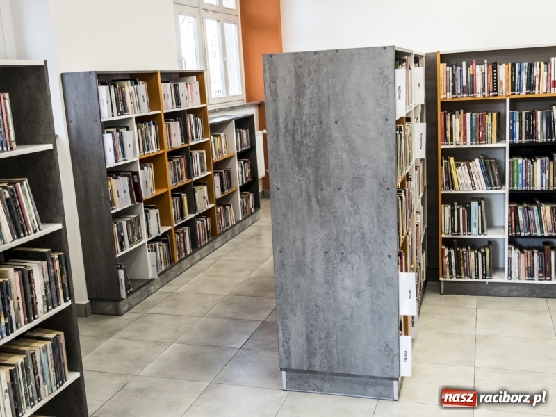 Zdjęcie w galerii na portalu naszraciborz.pl: Raciborska biblioteka wznawia działalność po remoncie. Przygotowano wiele atrakcji wiadomości z regionu